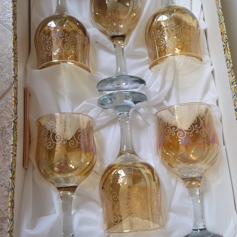 Cristalleria F.lli Fumo Elegant 6 piece Gold Wine Glass Set
